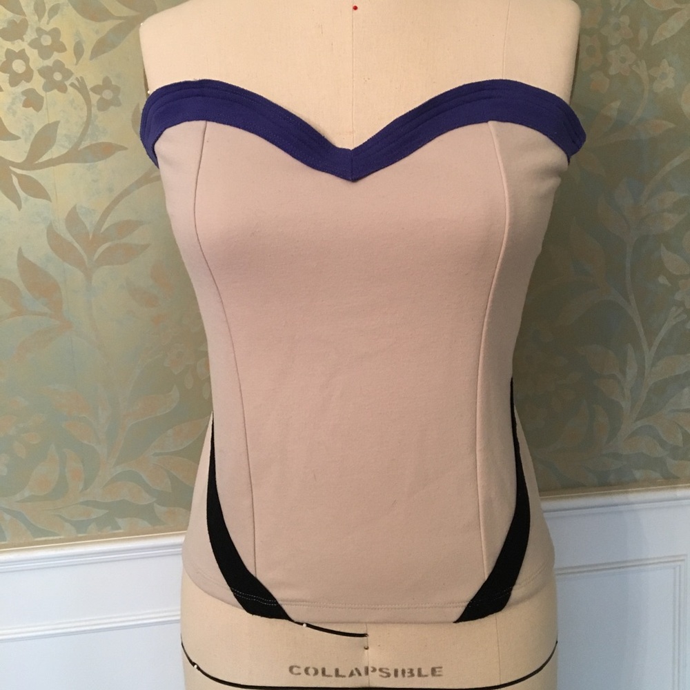 Strapless bustier